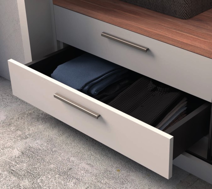 Detalle cajones armario con tirador